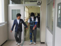 pict-高齢者疑似体験 (2)