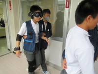 pict-高齢者疑似体験 (3)