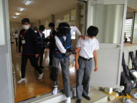 pict-高齢者疑似体験 (4)