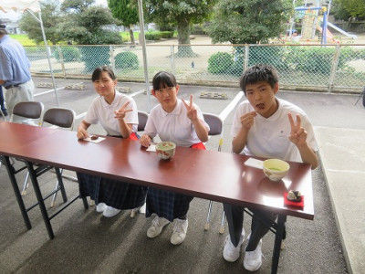 ６