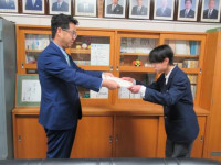 pict-ライオンズポスター表彰式 (1)