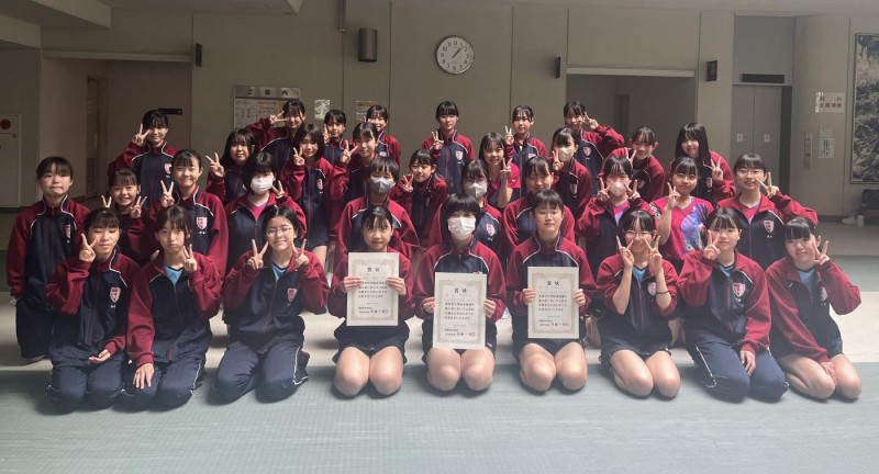 4.29女子集合写真